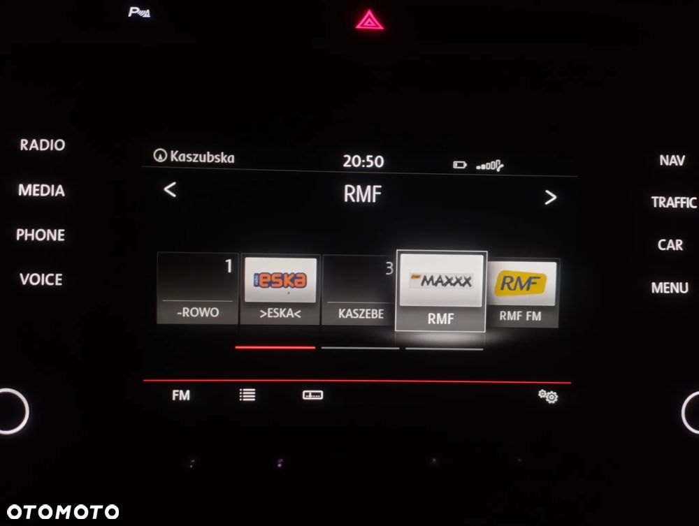 Volkswagen Passat 2.0 TDI SCR DSG Comfortline - 16