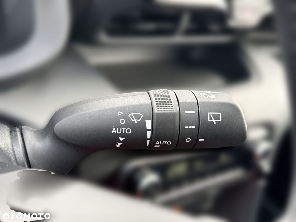Toyota Yaris Hybrid 1.5 Style - 20