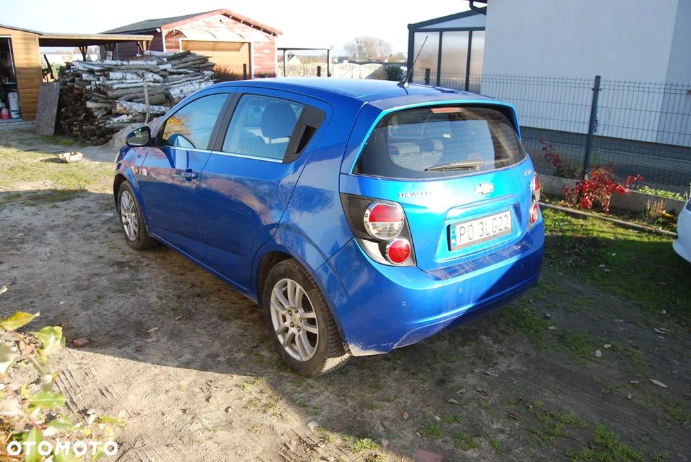 Chevrolet Aveo - 6