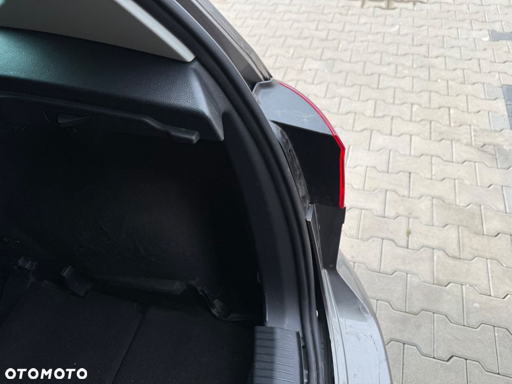 Volkswagen Golf Sportsvan SV 2.0 TDI BMT Highline - 17
