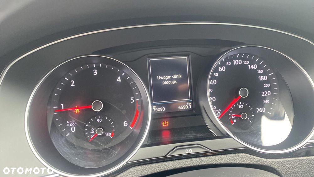 Volkswagen Passat - 16