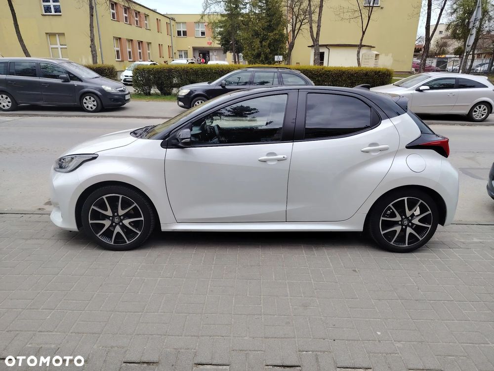 Toyota Yaris 1.5 Selection Style CVT - 2