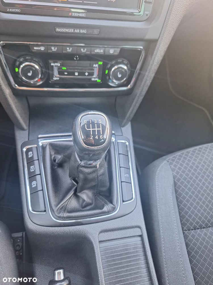Skoda Superb 2.0 TDI Exclusive - 24