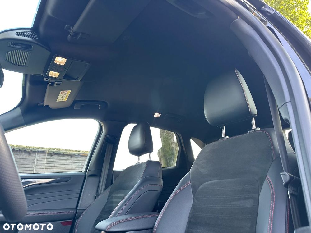 Ford Kuga - 28