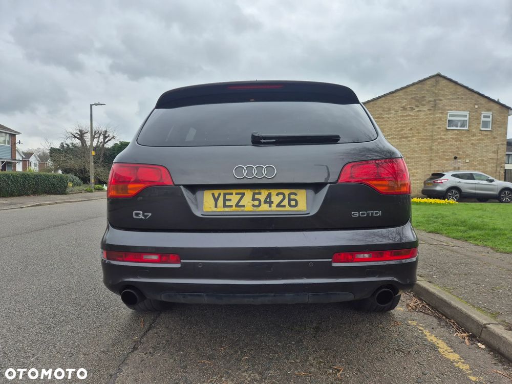 Audi Q7 3.0 TDI DPF quattro tiptronic - 11