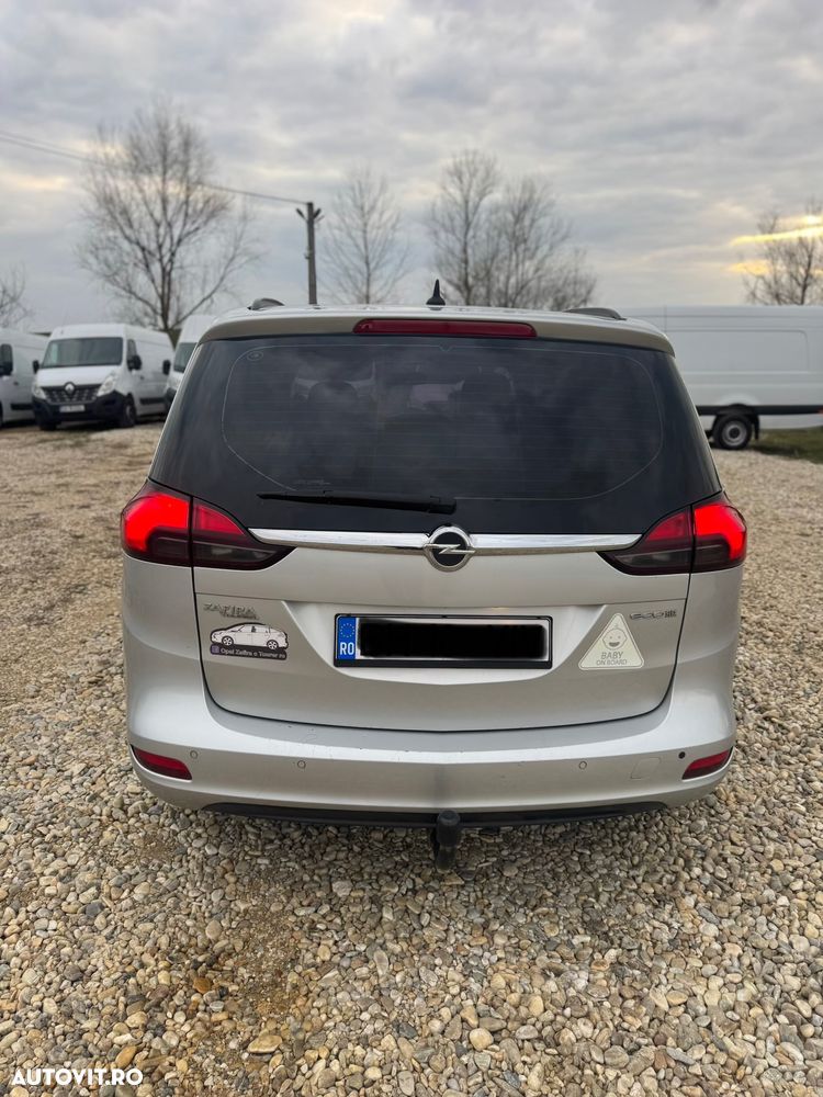 Opel Zafira - 9