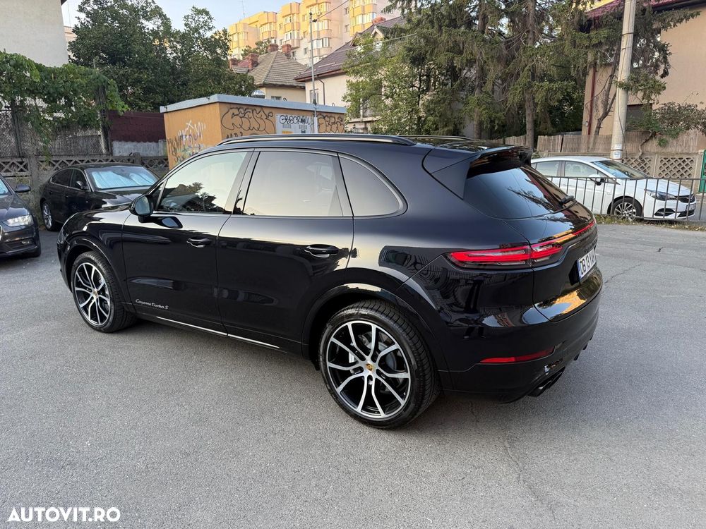 Porsche Cayenne S - 2
