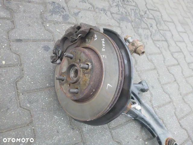 PIASTA LEWY PRZÓD LEWA PRZEDNIA TOYOTA YARIS II 1.3 ABS 05- - 4