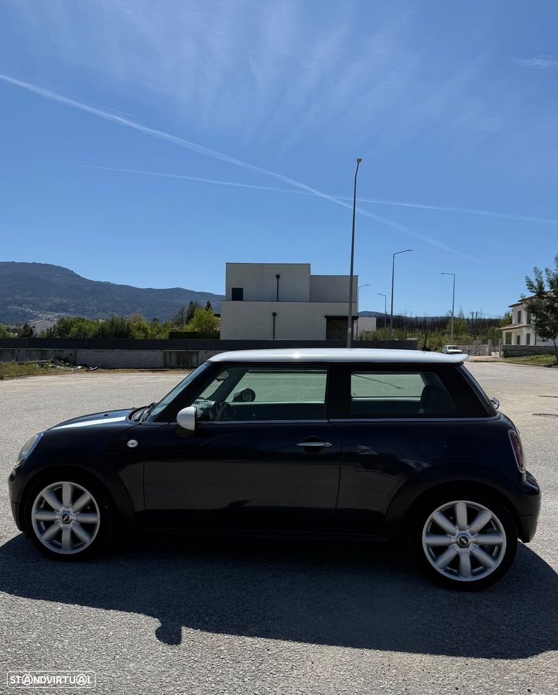 MINI 3 Portas Cooper D - 4
