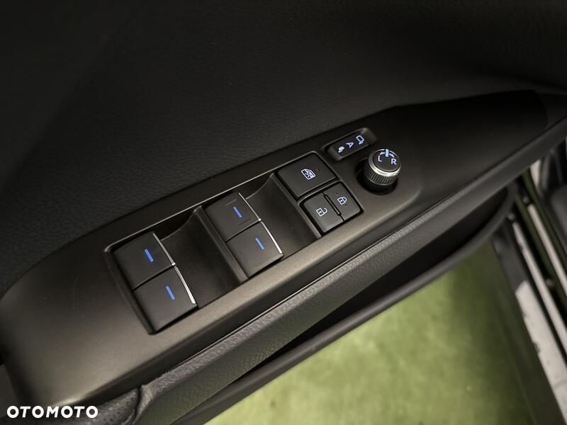 Toyota Camry 2.5 Hybrid Comfort CVT - 13