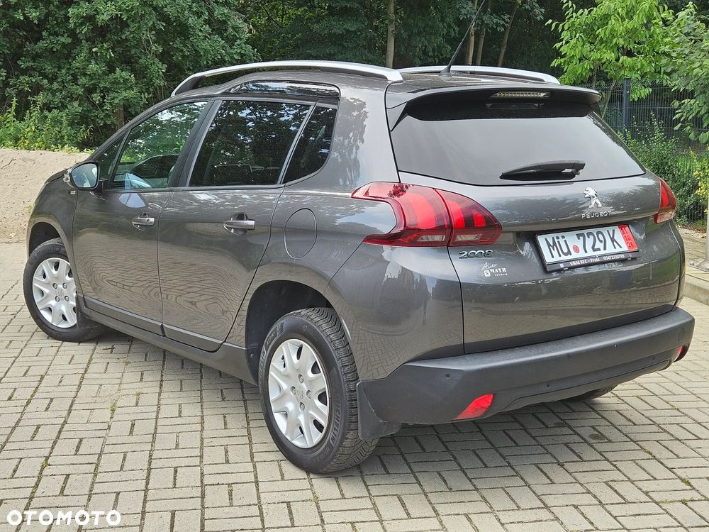 Peugeot 2008 1.6 BlueHDi Style - 22