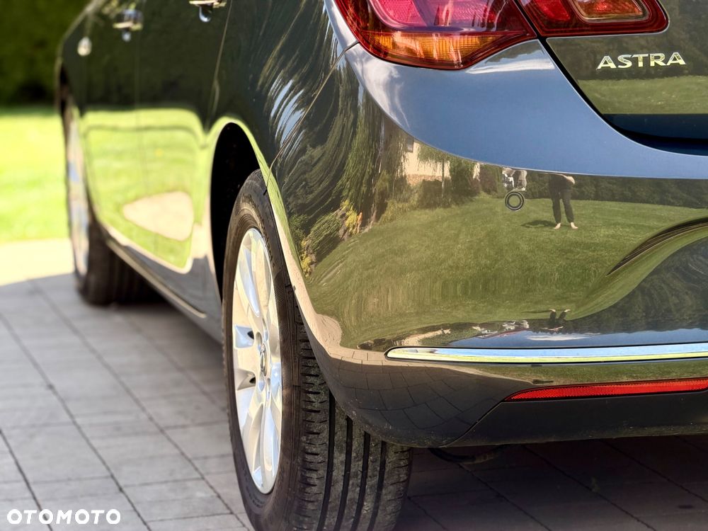 Opel Astra 1.4 Turbo Color Edition - 20