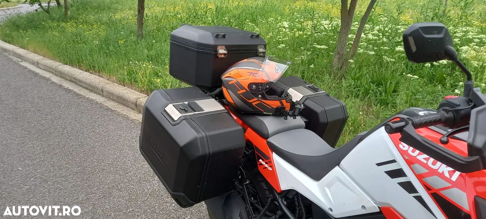 Suzuki DL 1000 V-Strom XT - 1