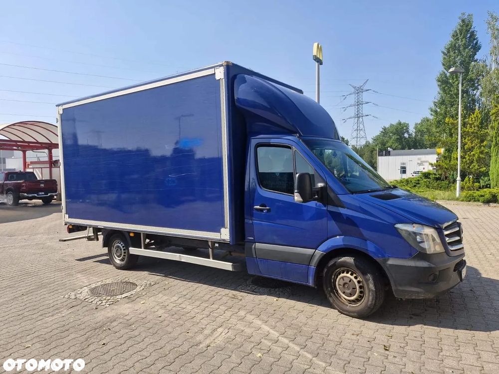 Mercedes-Benz Sprinter - 1