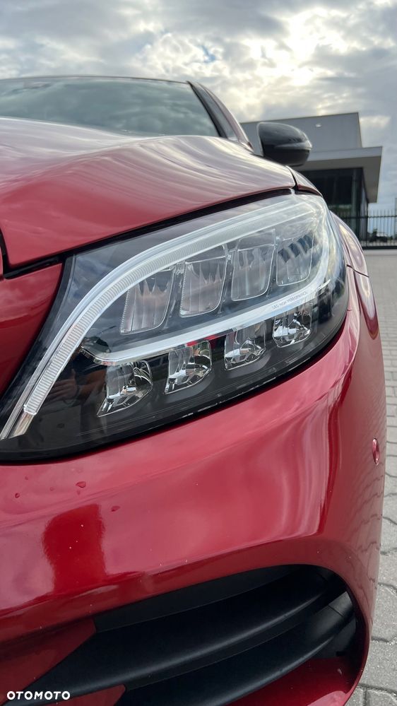 Mercedes-Benz Klasa C 300 9G-TRONIC AMG Line - 12