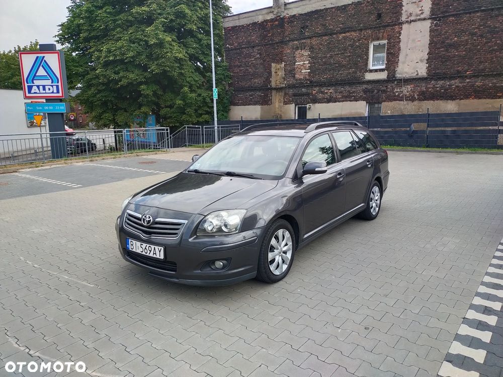 Toyota Avensis 2.0 D-4D Team