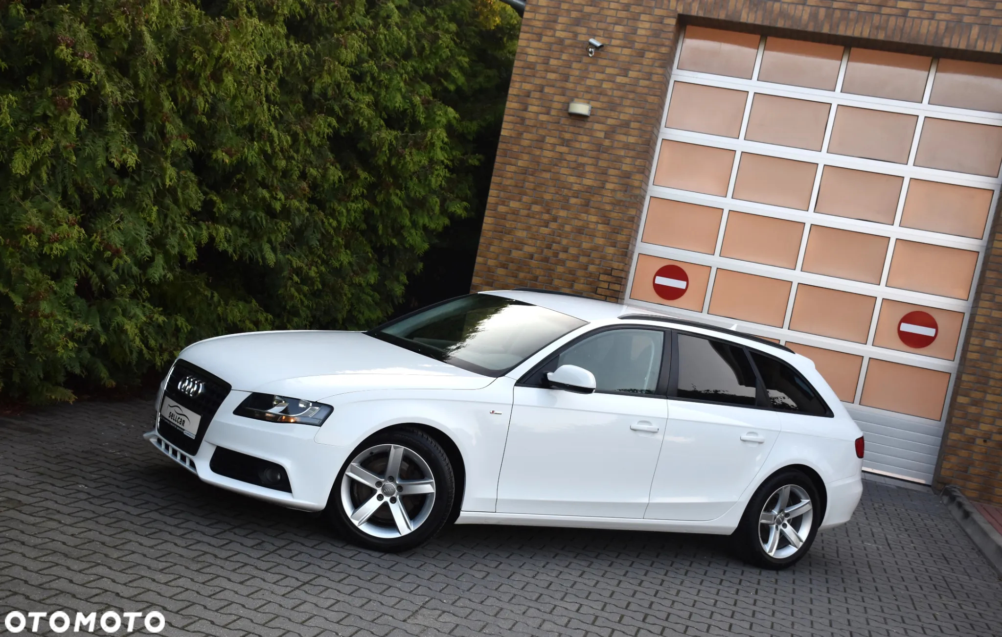 Audi A4 Avant 2.0 TDI DPF Ambiente - 25