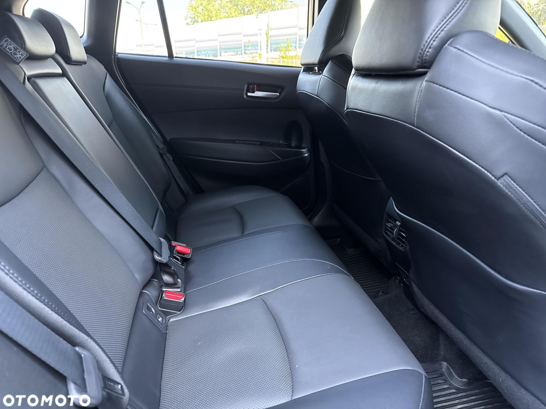 Toyota Corolla Cross - 10