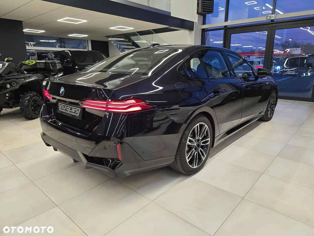 BMW Seria 5 520d xDrive - 5