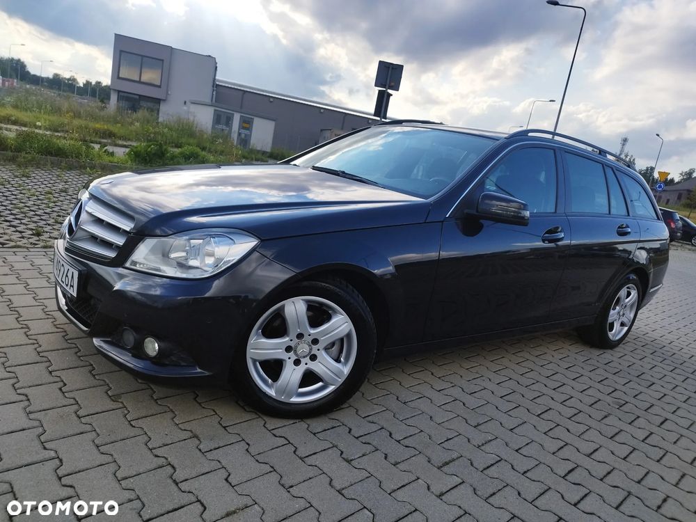 Mercedes-Benz Klasa C 200 CDI BlueEff Avantgarde - 2