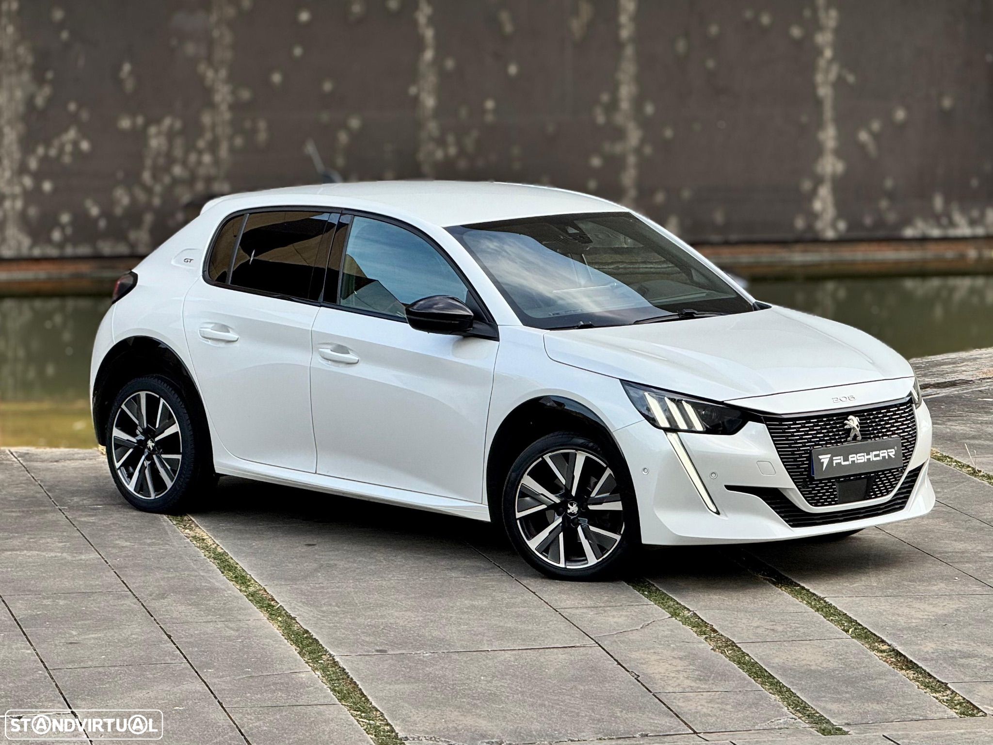 Peugeot 208 1.2 PureTech GT Line EAT8 - 1