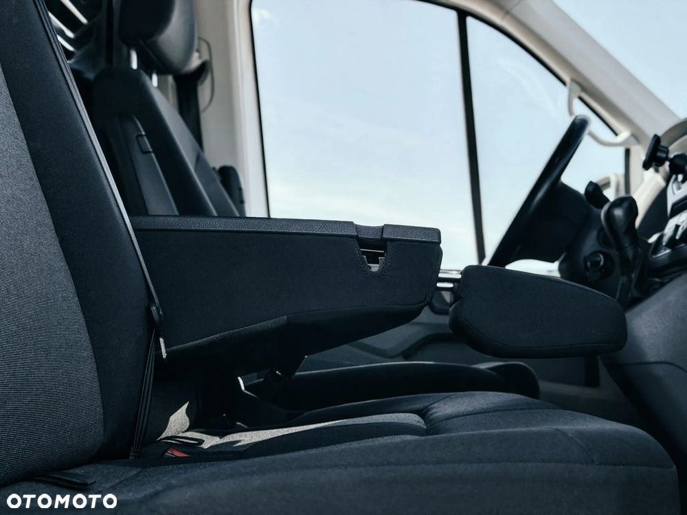 Volkswagen Crafter - 38