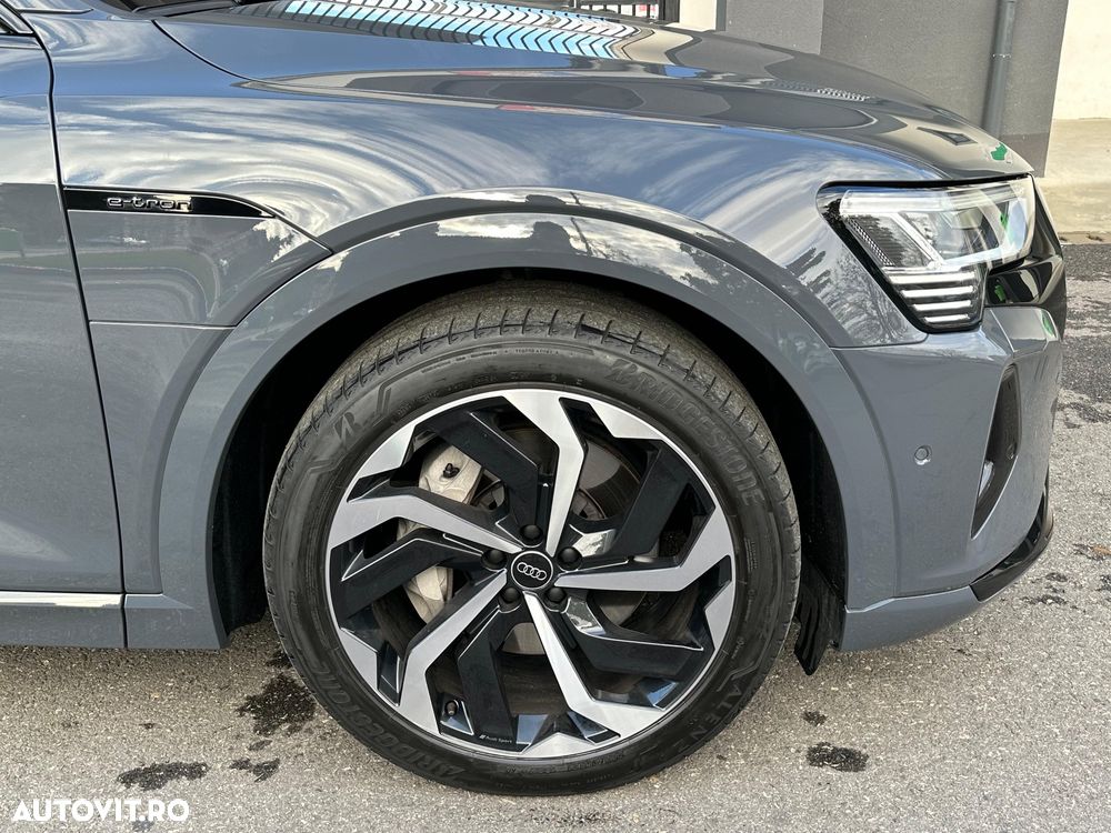 Audi Q8 e-tron 50 quattro S Line - 6