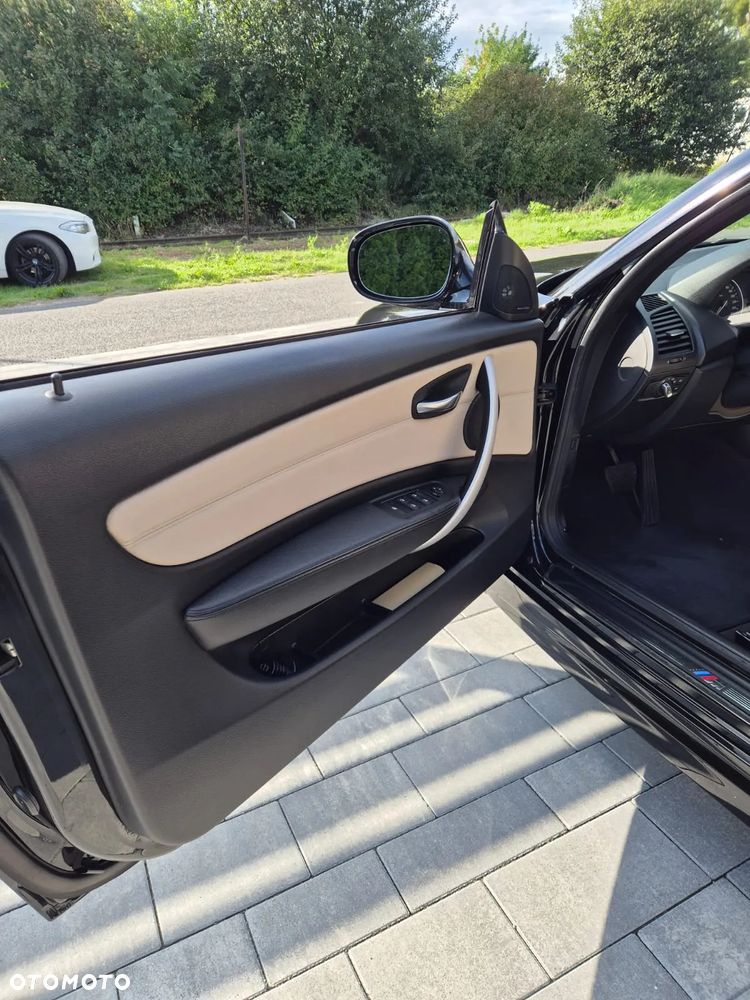 BMW Seria 1 125i Coupe - 22