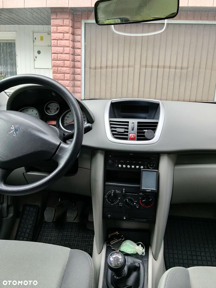 Peugeot 207 1.4 - 11
