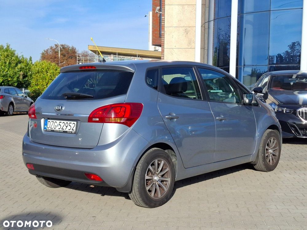 Kia Venga - 3