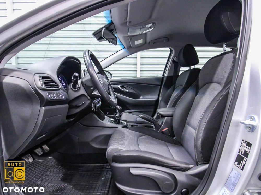 Hyundai i30 1.4 Comfort - 12