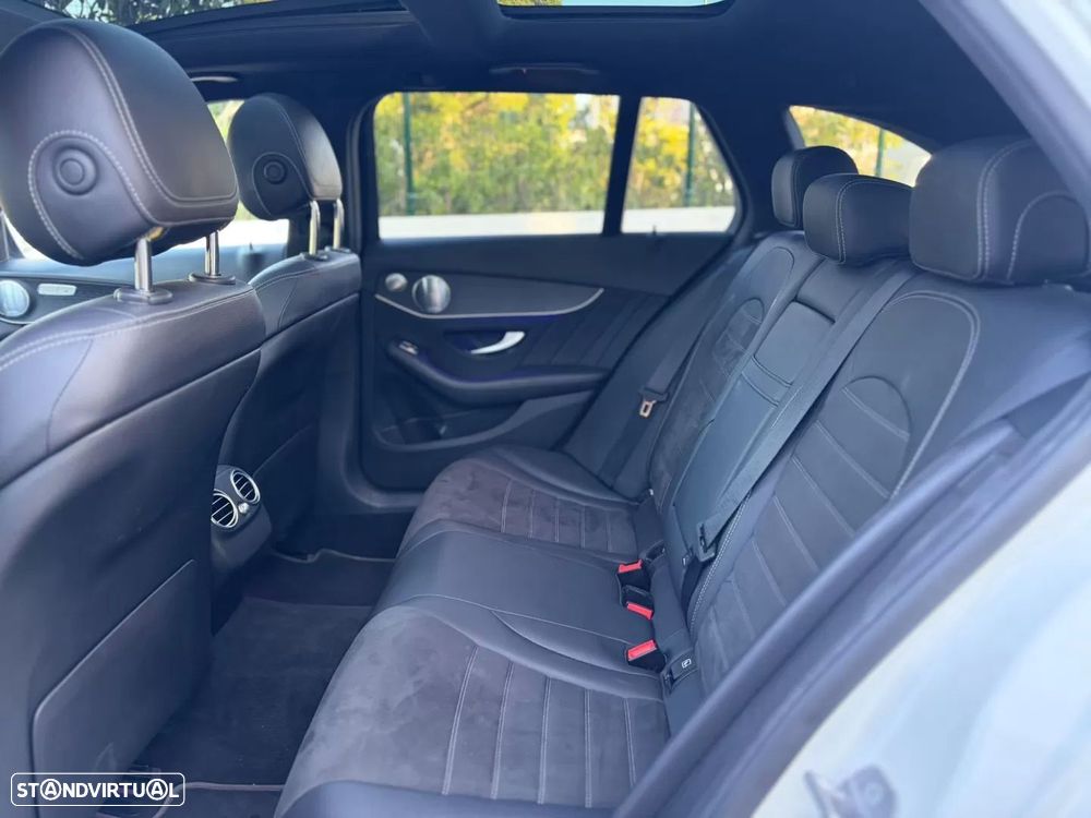 Mercedes-Benz C 300 de AMG Line - 12
