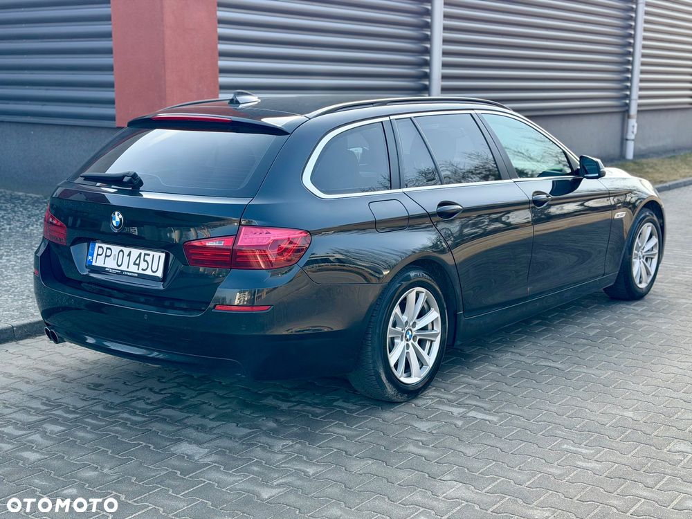 BMW Seria 5 525d xDrive - 7