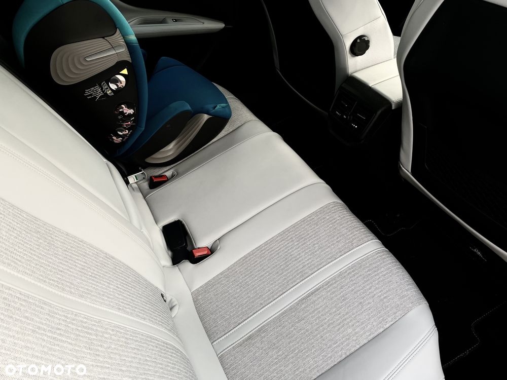 Peugeot 3008 1.5 BlueHDi Allure S&S EAT8 - 22