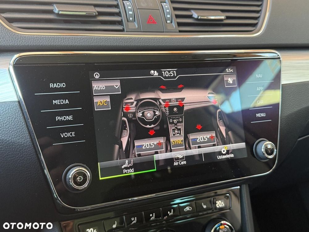 Skoda Superb 2.0 TSI Ambition DSG - 27