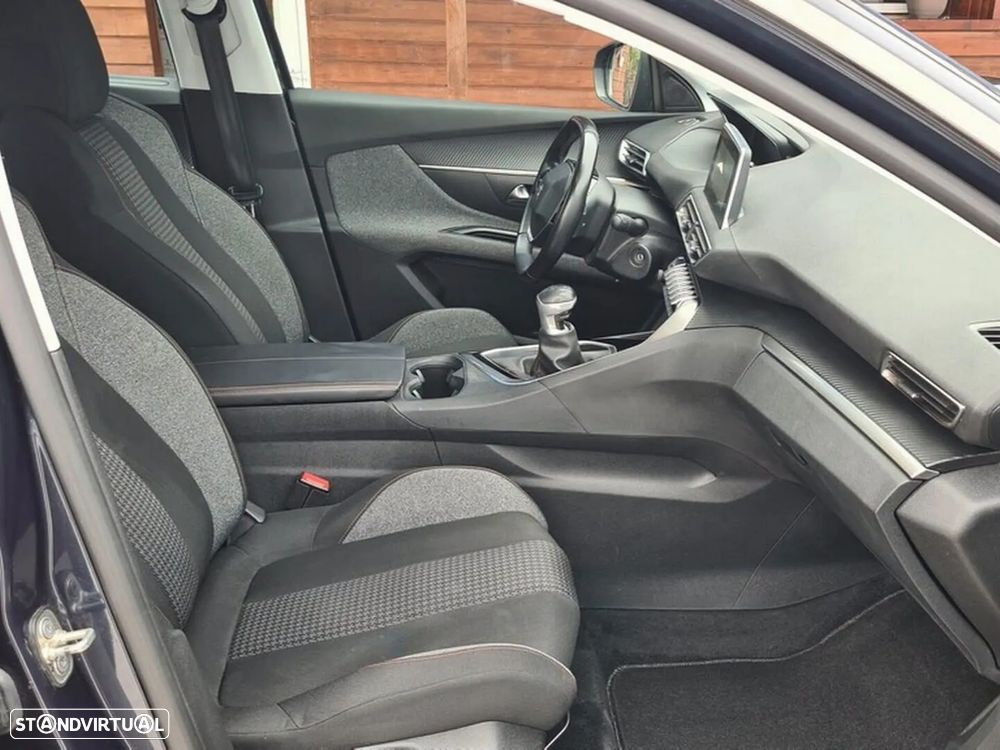 Peugeot 5008 1.5 BlueHDi Active - 23