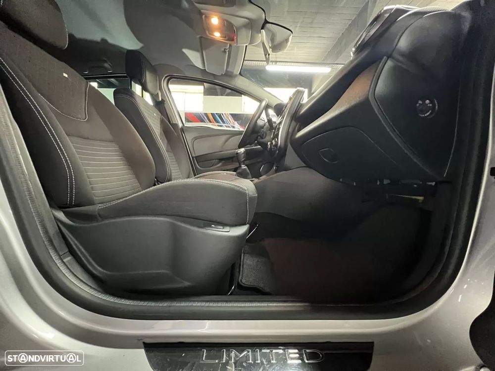 Renault Clio TCe 90 Limited - 11