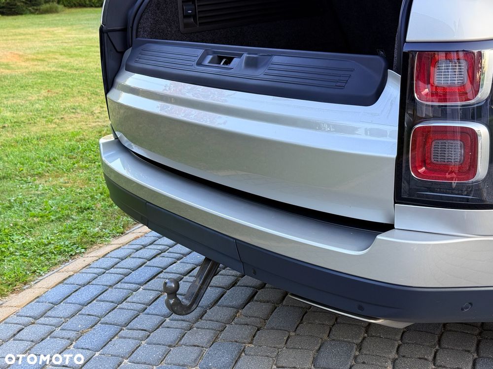 Land Rover Range Rover D300 Vogue - 24