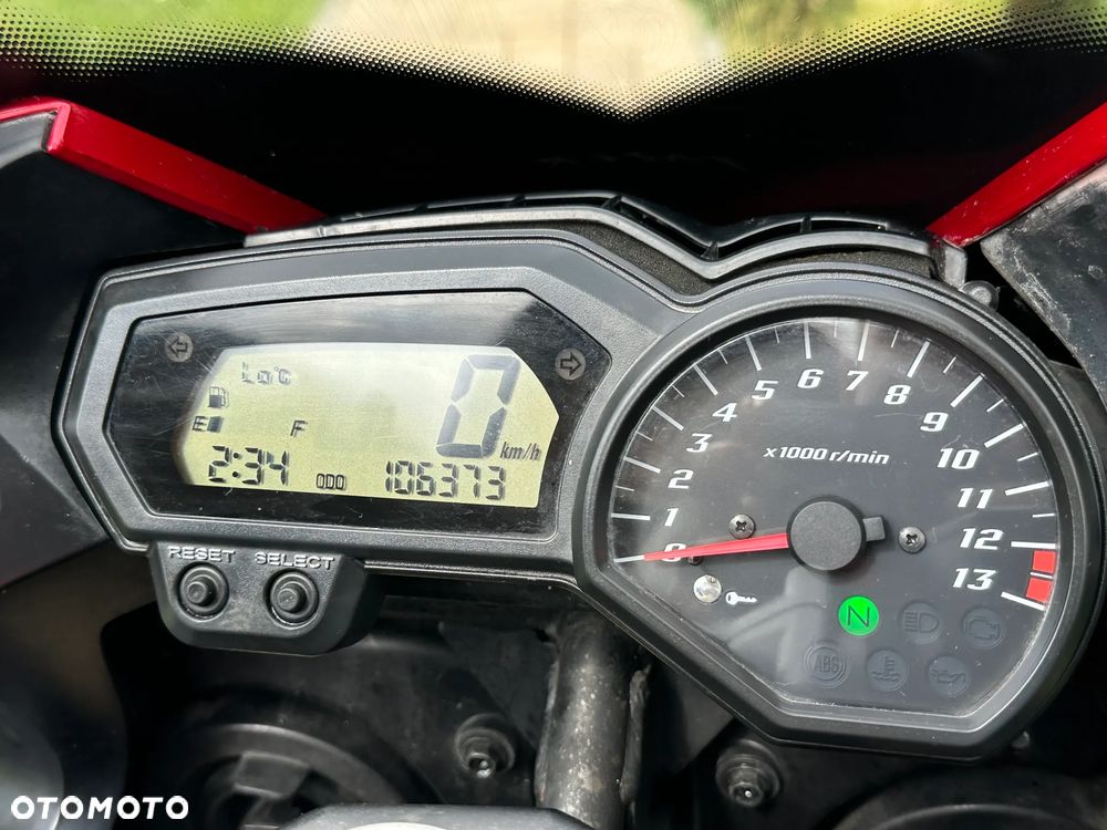 Yamaha FZ - 16
