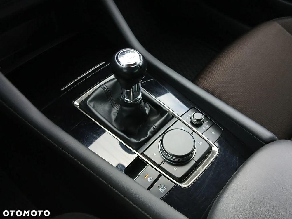 Mazda 3 2.0 mHEV Hikari - 17
