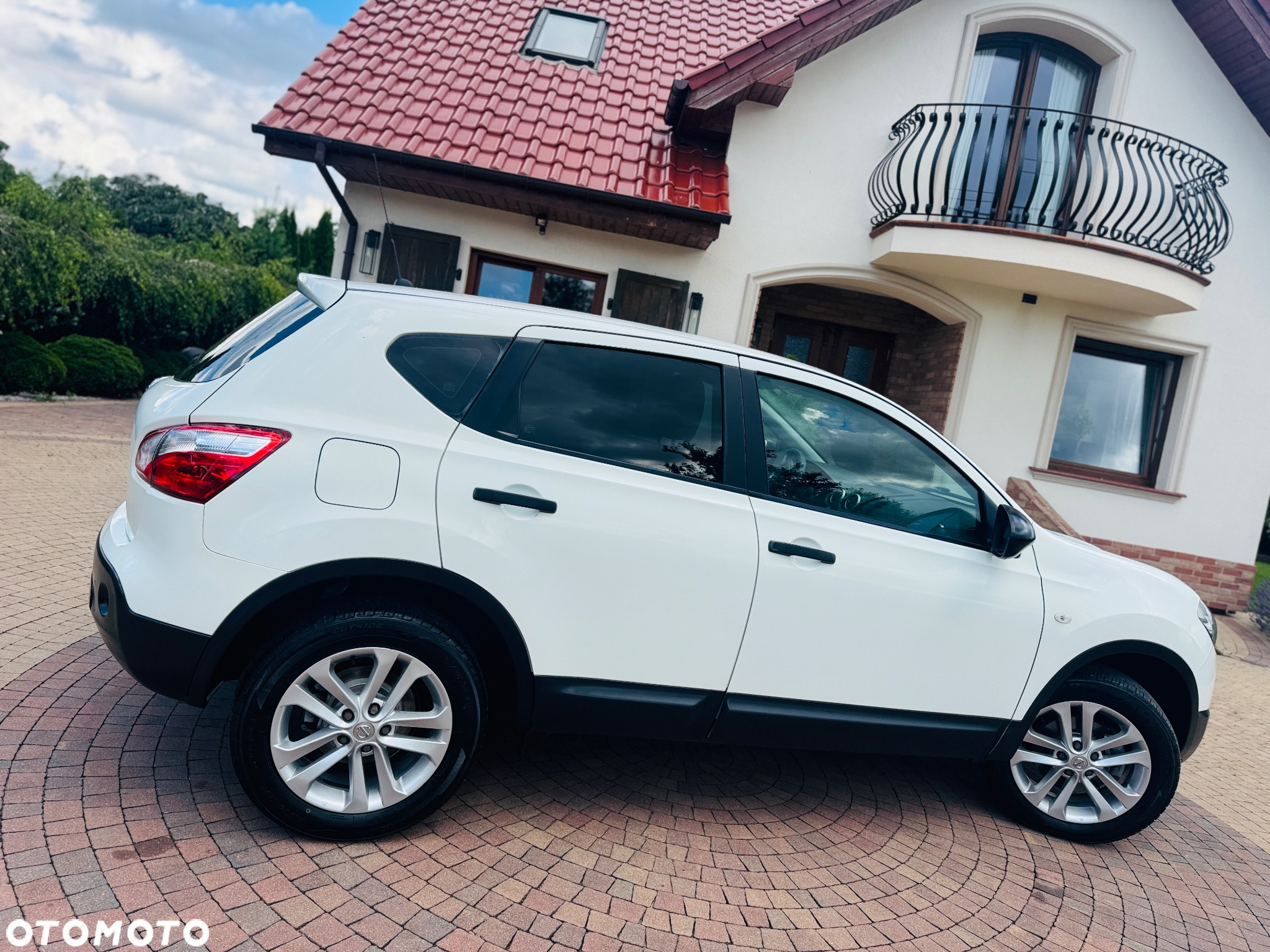 Nissan Qashqai 1.6 visia - 33