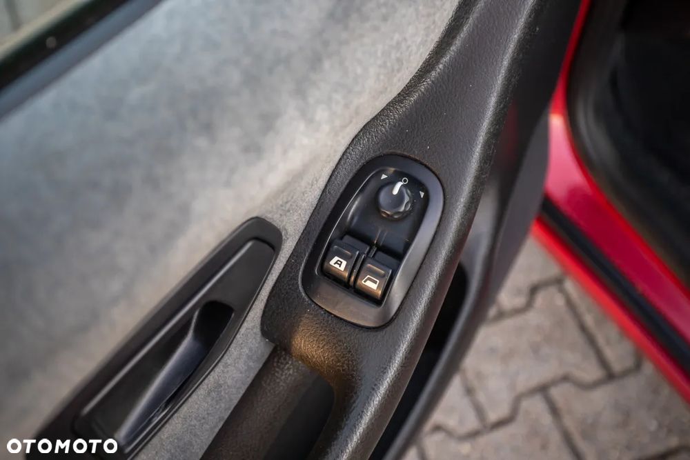 Peugeot 306 1.4 SR - 18