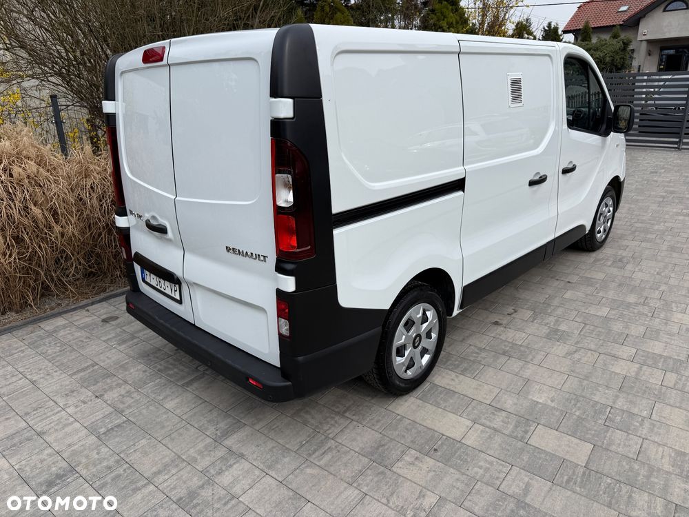 Renault trafić - 21