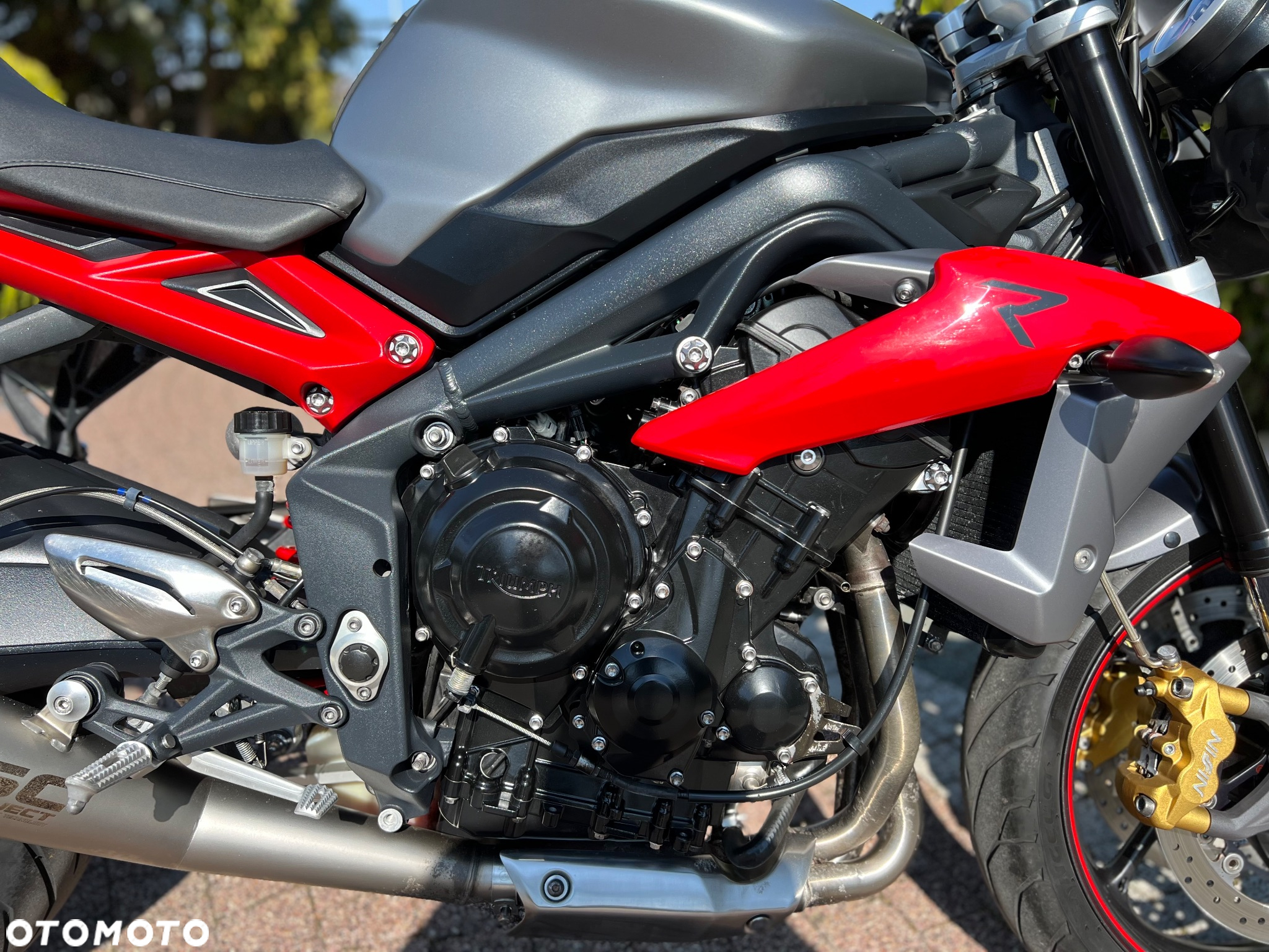 Triumph Street Triple - 8