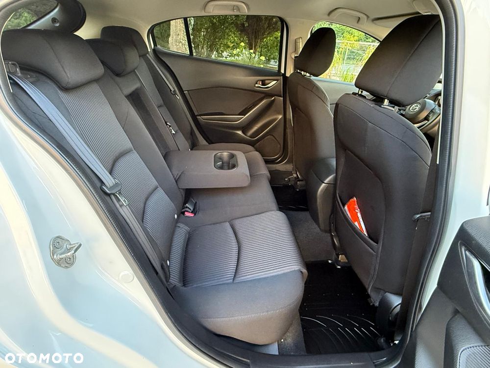 Mazda 3 - 8