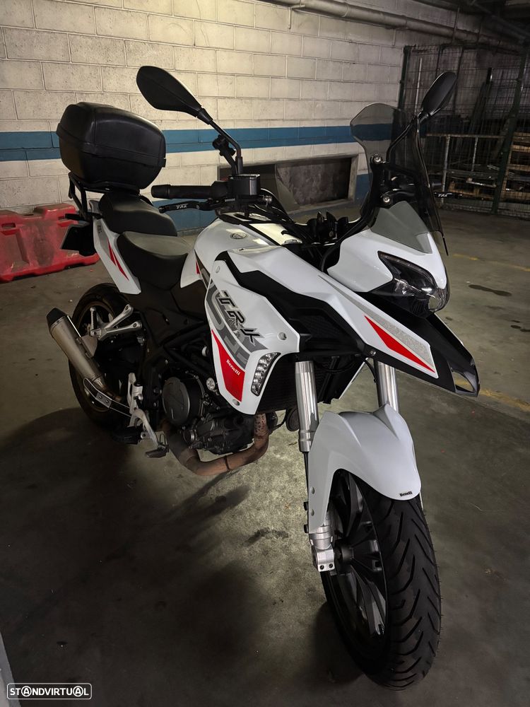 Benelli TRK 251 - 1