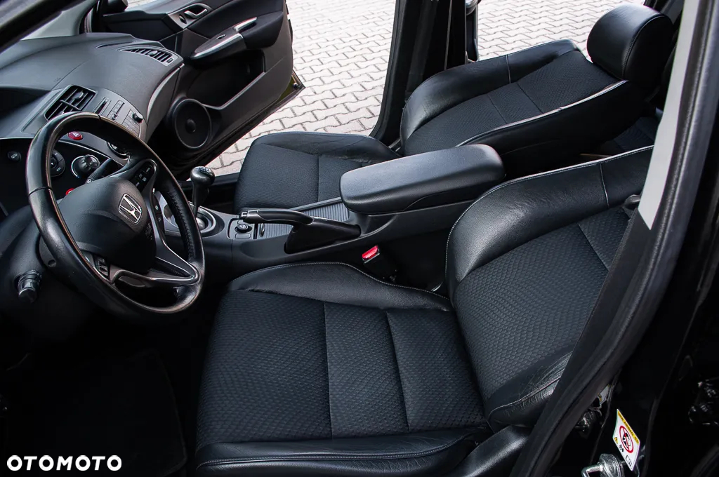 Honda Civic 1.8 GT Special Edition - 29