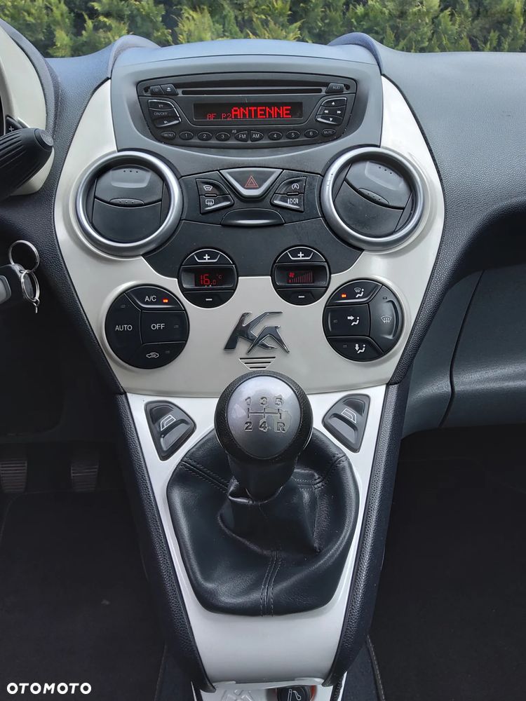 Ford KA 1.2 Titanium (air4) - 13