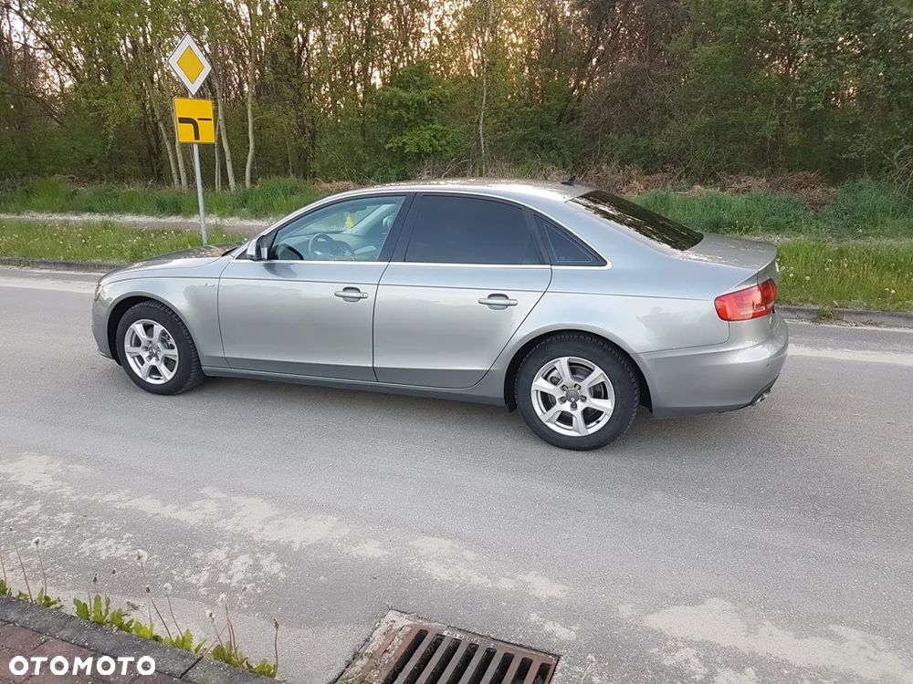 Audi A4 Limousine 2.0 TDI DPF Ambition - 12