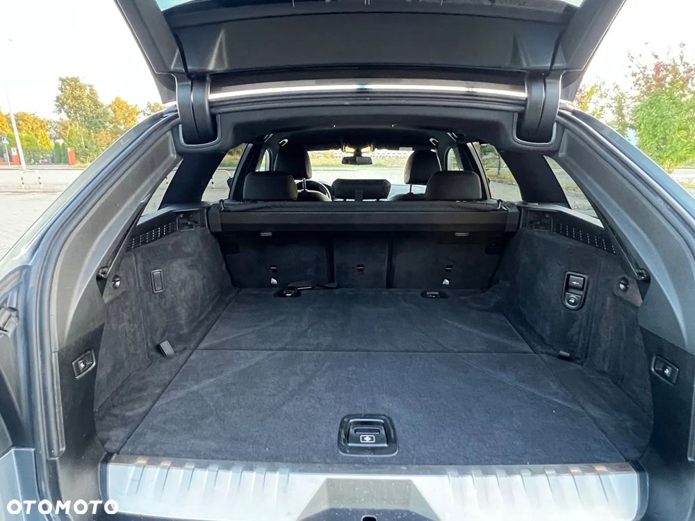 BMW Seria 5 530e iPerformance xDrive M Sport sport - 16